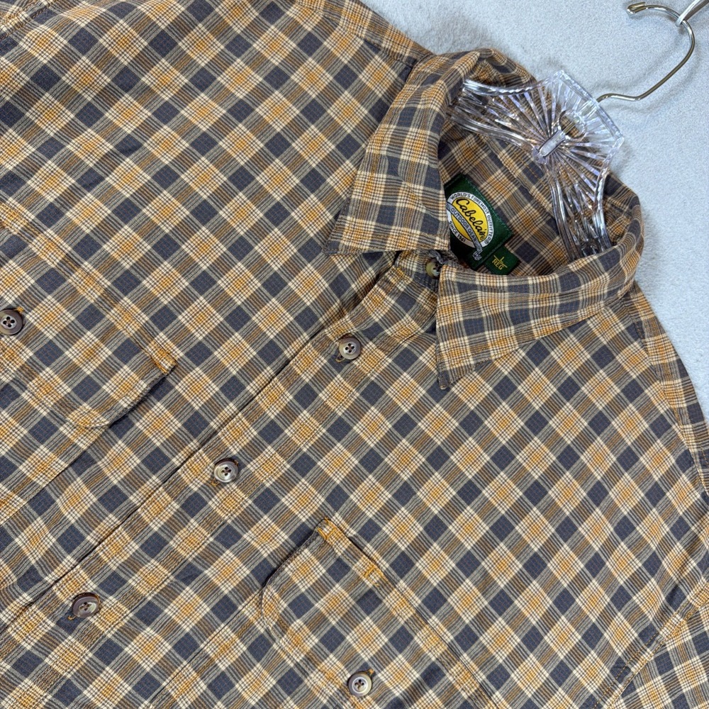 Cabela's Button Up Shirt Mens L Brown Plaid Soft Outdoor Short Sleeve